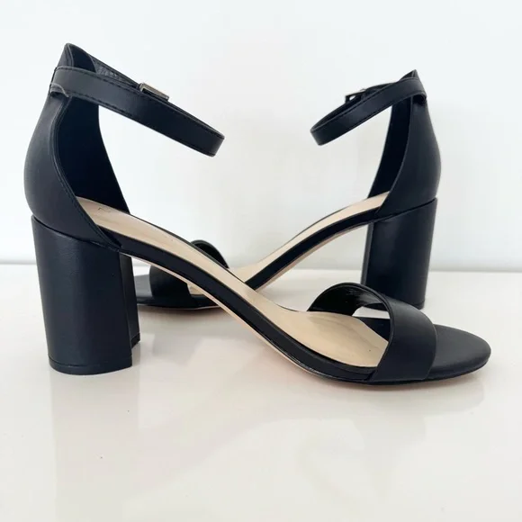 Nine West Sandy Black Ankle Strap Block Heel Sandals Size 8.5 - Picture 5 of 9